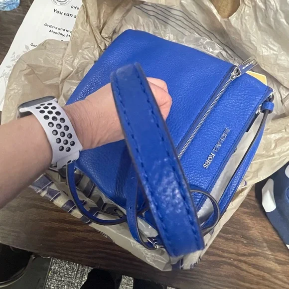 Michael Kors new with tags - Picture 5 of 16